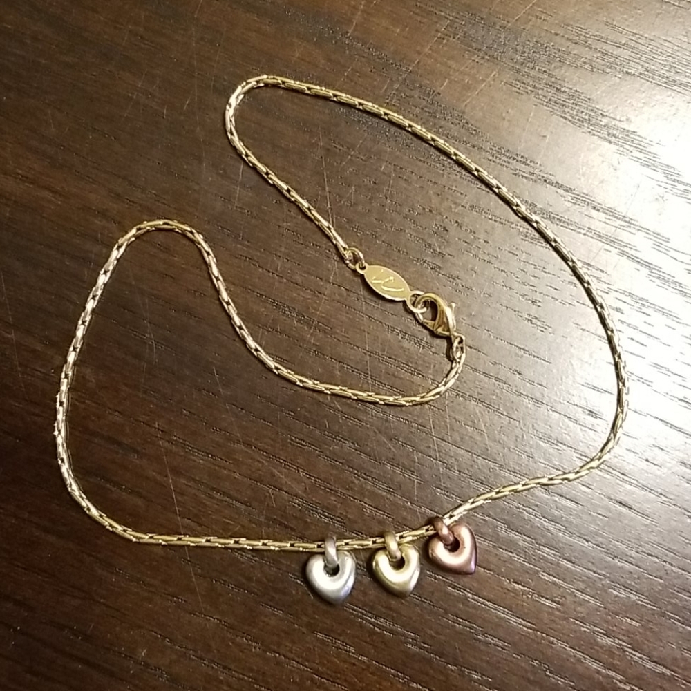 Heart pendant necklace